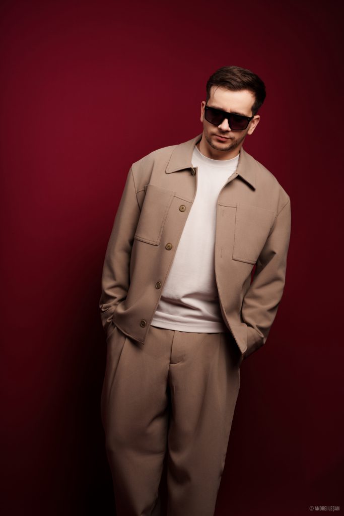 DEEPSYSTEM Music / Singer / Songwriter